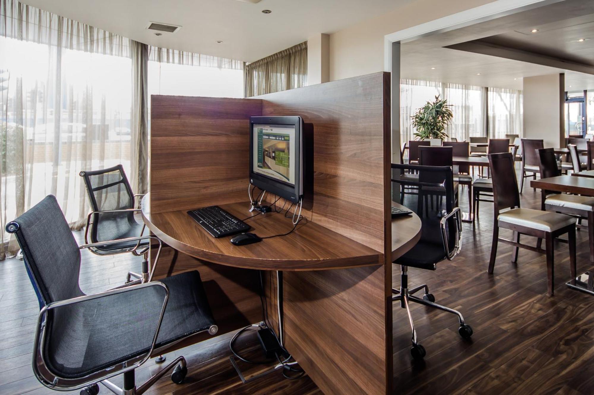 Holiday Inn Express Royal Docks By Ihg Londra Esterno foto