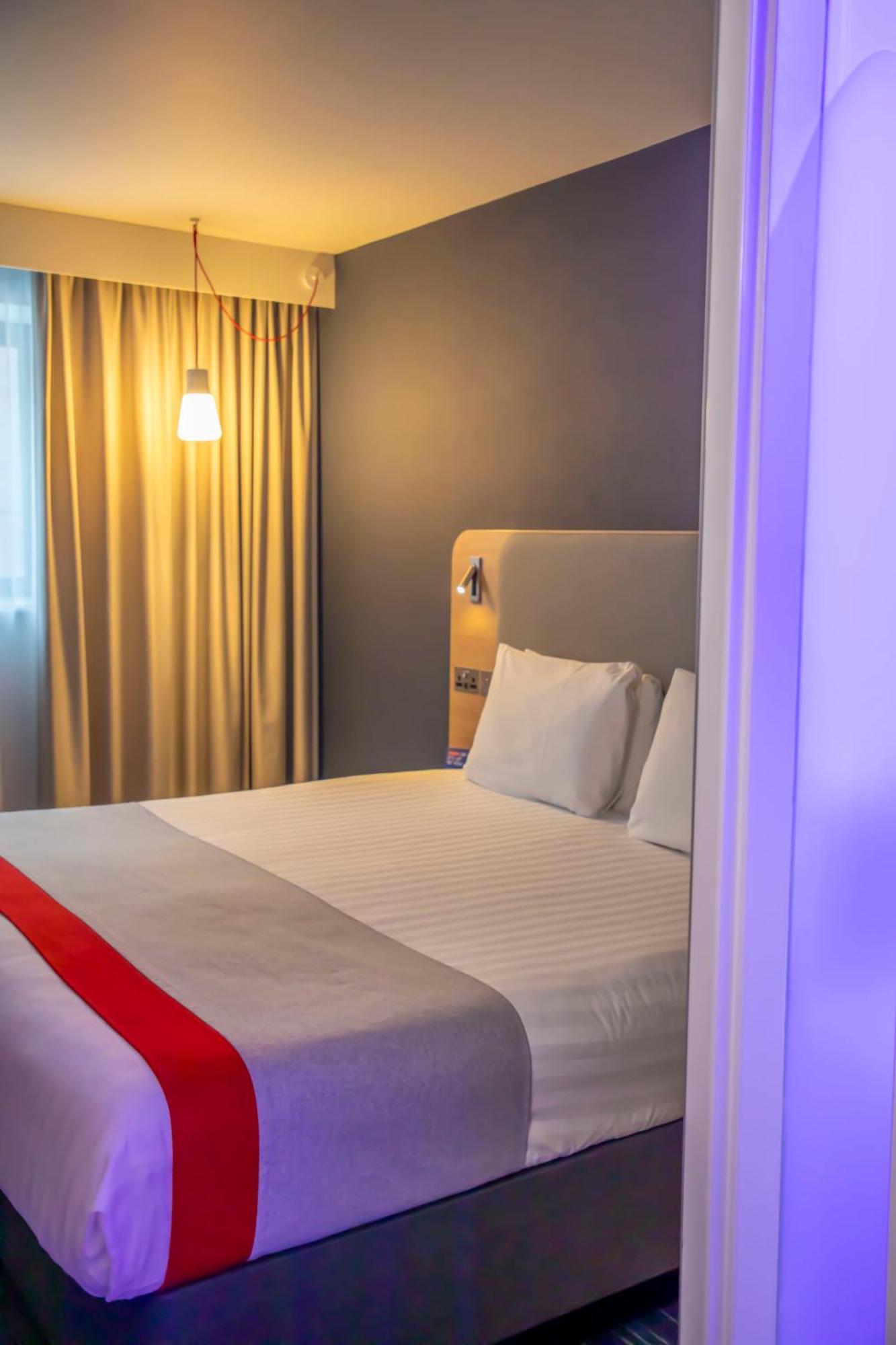 Holiday Inn Express Royal Docks By Ihg Londra Esterno foto